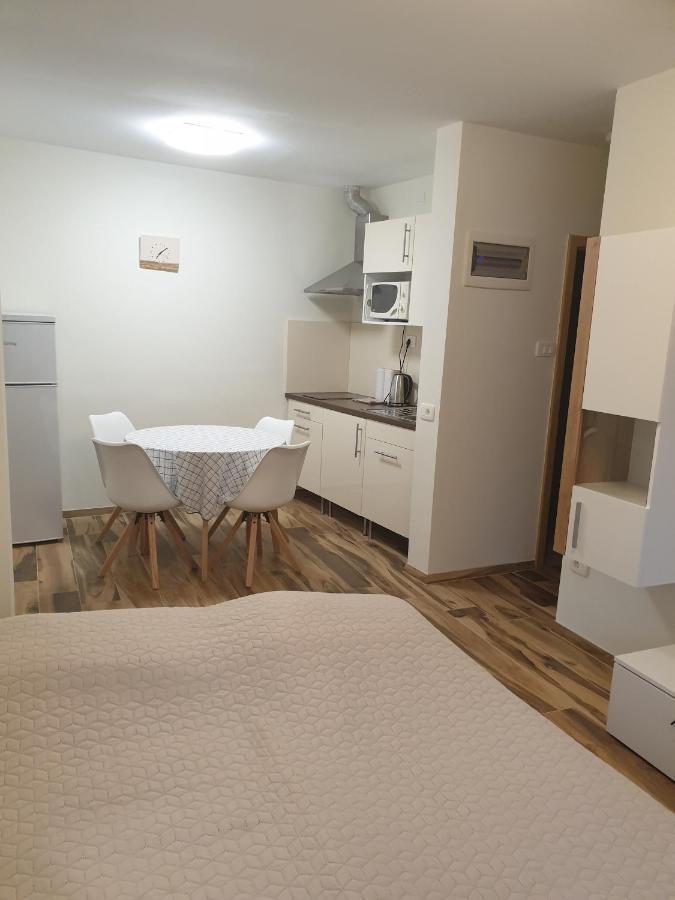 Apartment With Terrace Πορτορόζ Εξωτερικό φωτογραφία